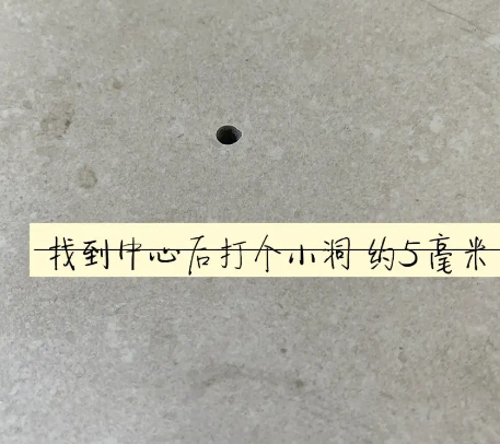 忻州瓷砖空鼓维修公司专业解答在瓷砖铺贴过程中，如果砂料搅拌不均匀，将会带来以下问题